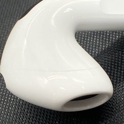 【中古】AirPods 4 MXP93J/A（アクティブノイズキャンセリング搭載）【秋葉原】