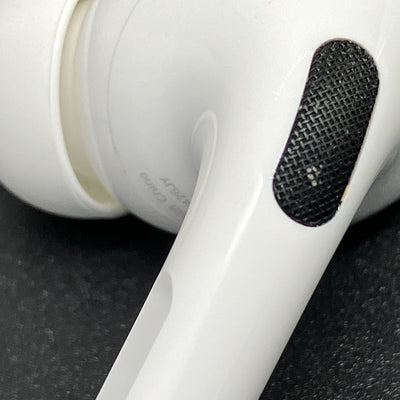 【中古】MagSafe充電ケース(USB-C)付きAirPods Pro(第2世代) MTJV3JA【秋葉原】