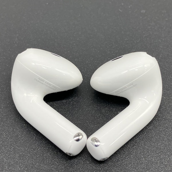 【中古】AirPods 4 MXP93J/A（アクティブノイズキャンセリング搭載）【秋葉原】
