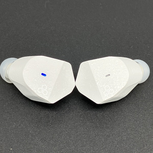 【中古】ZE3000 ホワイト 【FI-ZE3DPLTW-WHITE】【秋葉原】