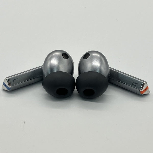 【中古】Galaxy Buds3 Pro シルバー 【SM-R630NZAAXJP】【秋葉原】