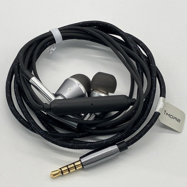 【中古】E1001 Triple-Driver In-Ear Headphones シルバー【日本橋】