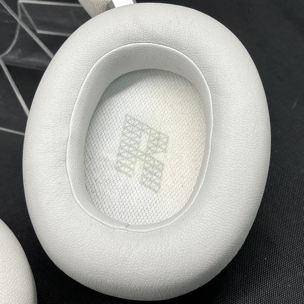 【中古】LIVE770NC ホワイト【JBLLIVE770NCWHT】【日本橋】