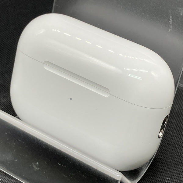 【中古】MagSafe充電ケース(USB-C)付きAirPods Pro(第2世代) MTJV3JA【秋葉原】
