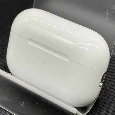 【中古】MagSafe充電ケース(USB-C)付きAirPods Pro(第2世代) MTJV3JA【秋葉原】