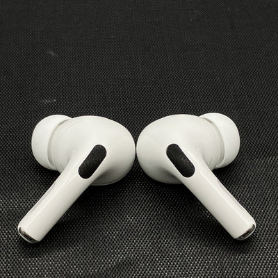 【中古】MagSafe充電ケース(USB-C)付きAirPods Pro(第2世代) MTJV3JA【秋葉原】