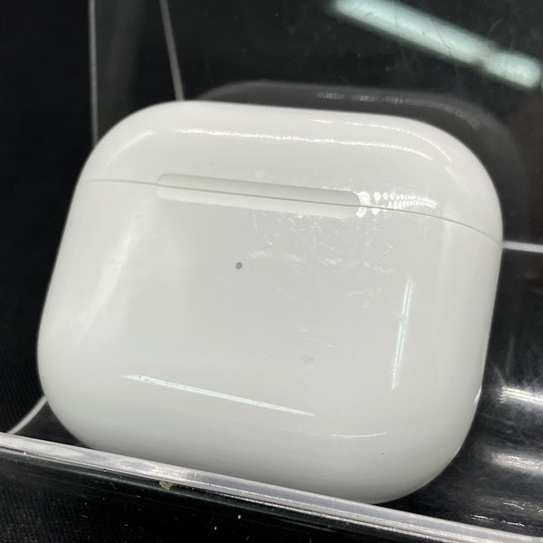 中古 Apple AirPods 第3世代 MME73J/A Apple 【中古】Airpods MME73J/A 3rd Generation【秋葉原】 – e