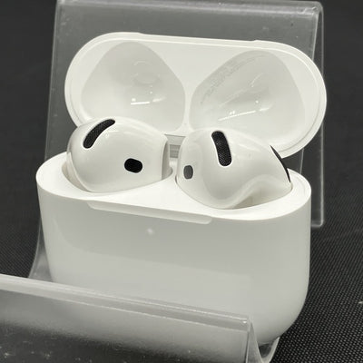 【中古】AirPods 4 MXP93J/A（アクティブノイズキャンセリング搭載）【秋葉原】