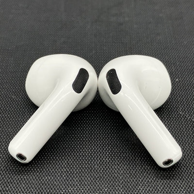 【中古】AirPods 4 MXP93J/A（アクティブノイズキャンセリング搭載）【秋葉原】