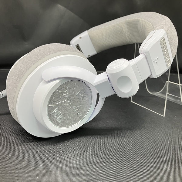 【中古】Signature PURE WHITE 【ULT-SIG-PURE-WHT】【秋葉原】