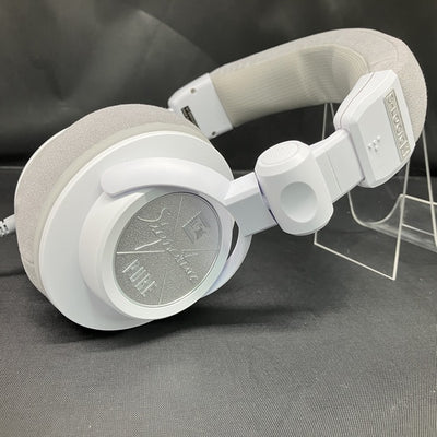 【中古】Signature PURE WHITE 【ULT-SIG-PURE-WHT】【秋葉原】