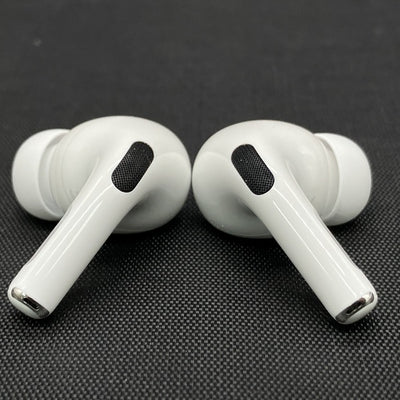 【中古】MagSafe充電ケース(USB-C)付きAirPods Pro(第2世代) MTJV3JA【秋葉原】