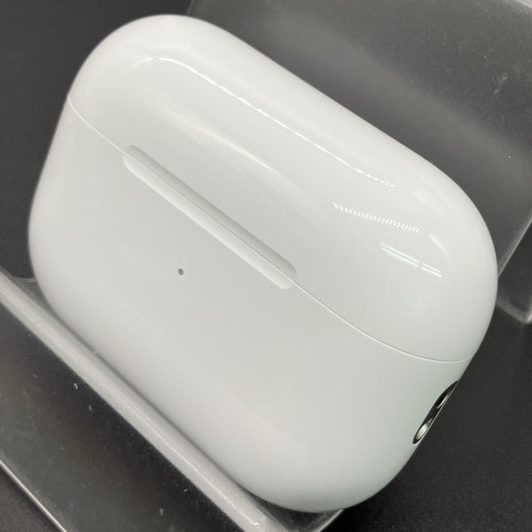 【中古】MagSafe充電ケース(USB-C)付きAirPods Pro(第2世代) MTJV3JA【秋葉原】