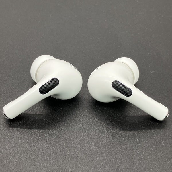 【中古】MagSafe充電ケース(USB-C)付きAirPods Pro(第2世代) MTJV3JA【秋葉原】