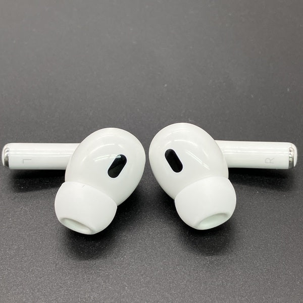 【中古】MagSafe充電ケース(USB-C)付きAirPods Pro(第2世代) MTJV3JA【秋葉原】