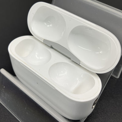 【中古】AirPods Pro (第2世代) 充電ケース (Lightning)【秋葉原】