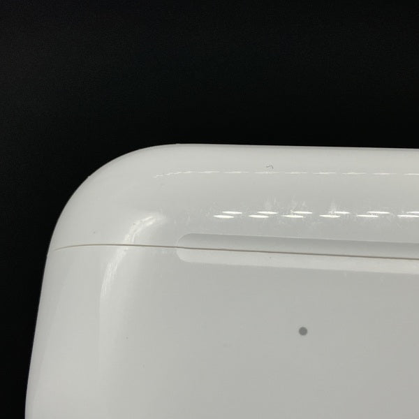 Apple 【中古】AirPods Pro (第2世代) 充電ケース (Lightning)【秋葉原