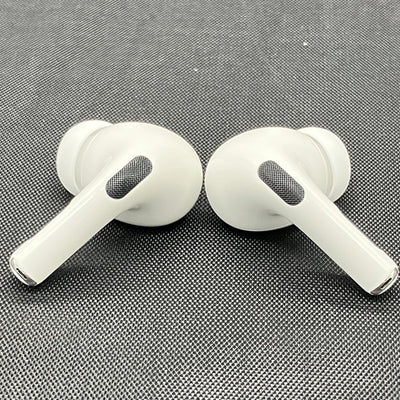 【中古】MagSafe充電ケース(USB-C)付きAirPods Pro(第2世代) MTJV3JA【秋葉原】