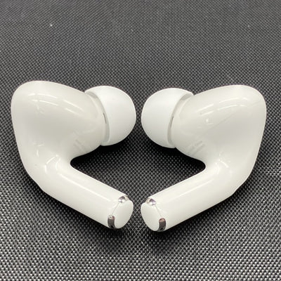【中古】MagSafe充電ケース(USB-C)付きAirPods Pro(第2世代) MTJV3JA【秋葉原】