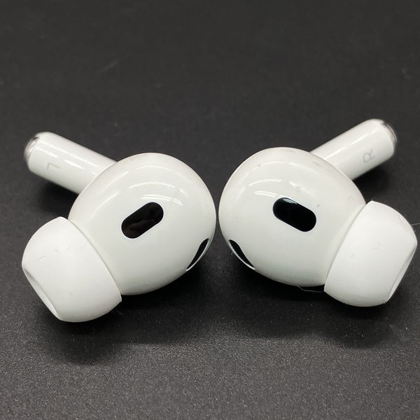 【中古】MagSafe充電ケース(USB-C)付きAirPods Pro(第2世代) MTJV3JA【秋葉原】