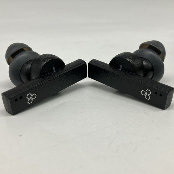 新品・未開封 ZE8000 FI-ZE8DPLTW 黒 完全ワイヤレスイヤホン final 【中古】ZE8000 ブラック 【FI-ZE8DPLTW-BLACK】【日本橋