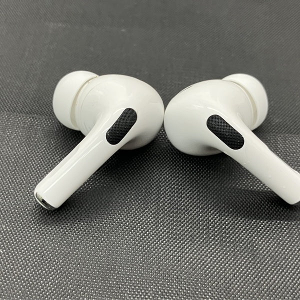 【中古】MagSafe充電ケース(USB-C)付きAirPods Pro(第2世代) MTJV3JA【秋葉原】