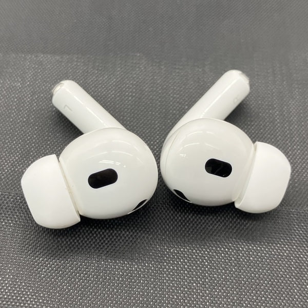 【中古】MagSafe充電ケース(USB-C)付きAirPods Pro(第2世代) MTJV3JA【秋葉原】