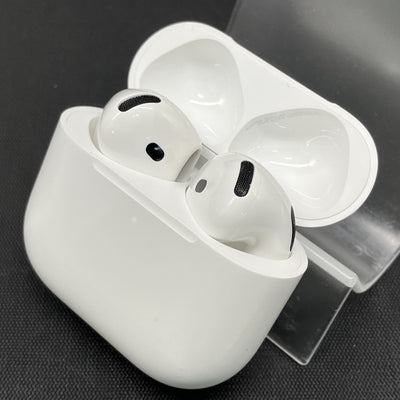 【中古】AirPods 4 MXP63J/A【秋葉原】