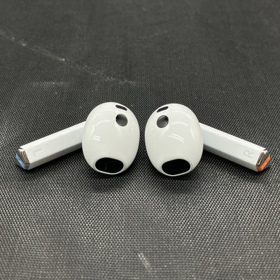 【中古】Galaxy Buds3 ホワイト 【SM-R530NZWAXJP】【秋葉原】