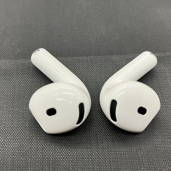 【美品】 AirPods 4 ANC搭載 MXP93J/A POKWY Apple AirPods 4 アクティブノイズキャンセリング搭載モデル