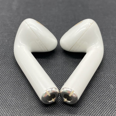 【中古】AirPods MMEF2JA【日本橋】