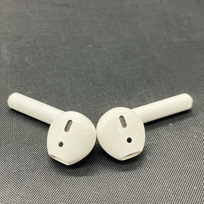 【中古】AirPods MMEF2JA【日本橋】