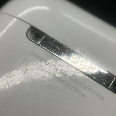 【中古】AirPods MMEF2JA【日本橋】