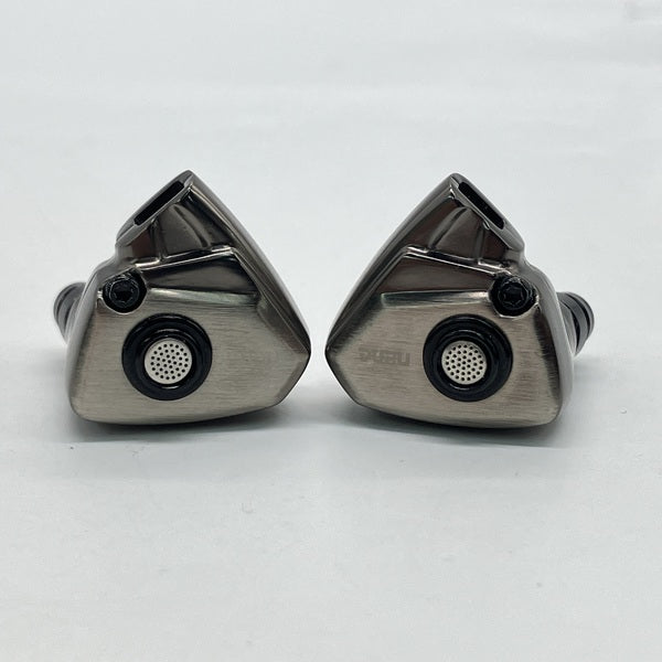 【中古】TITAN S グレー(ケーブル欠品)【日本橋】