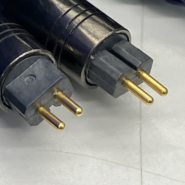 イヤホン Iolite CIEM2Pin-4.4mm e☆イヤホン・ラボ 【中古】Iolite CIEM2Pin-4.4mm(イヤーループ仕様