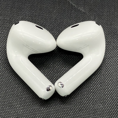 【中古】AirPods 4 MXP93J/A（アクティブノイズキャンセリング搭載）【秋葉原】