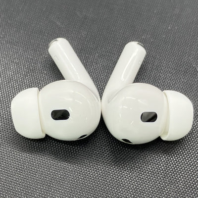 【中古】MagSafe充電ケース(USB-C)付きAirPods Pro(第2世代) MTJV3JA【秋葉原】