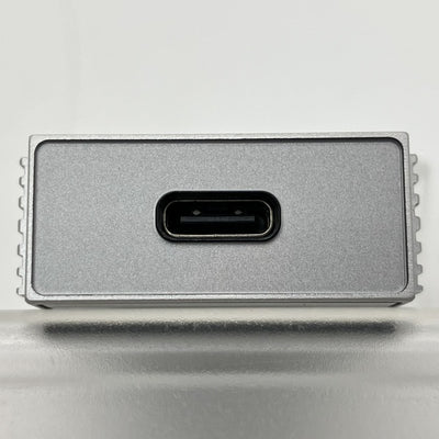 【中古】UA6 Silver【秋葉原】