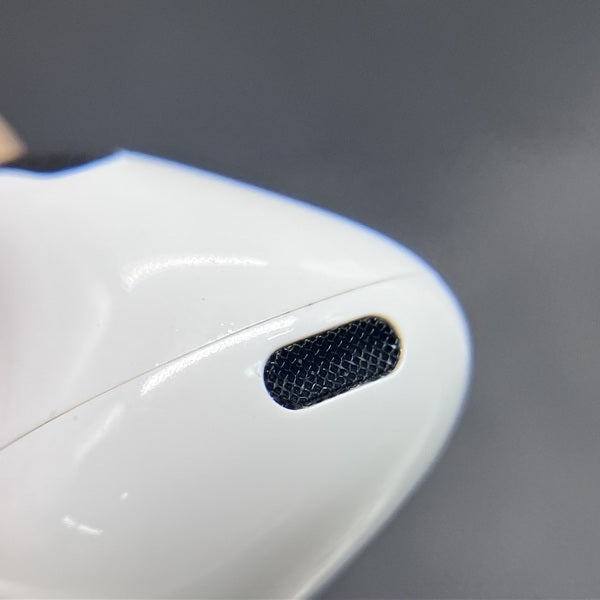 【中古】MagSafe充電ケース(USB-C)付きAirPods Pro(第2世代) MTJV3JA【名古屋】