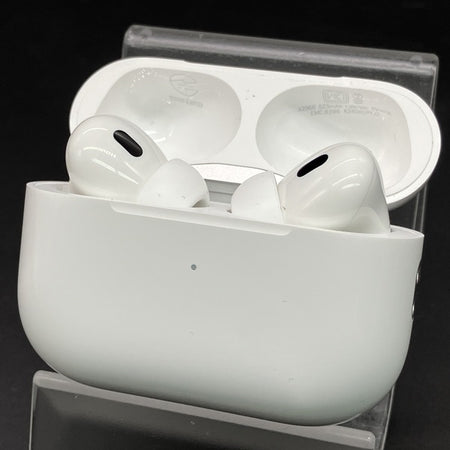 Apple 【中古】MagSafe充電ケース(USB-C)付きAirPods Pro(第2