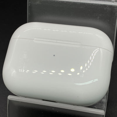 【中古】MagSafe充電ケース(USB-C)付きAirPods Pro(第2世代) MTJV3JA【秋葉原】