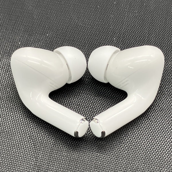 【中古】MagSafe充電ケース(USB-C)付きAirPods Pro(第2世代) MTJV3JA【秋葉原】
