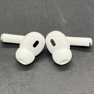 【中古】MagSafe充電ケース(USB-C)付きAirPods Pro(第2世代) MTJV3JA【秋葉原】