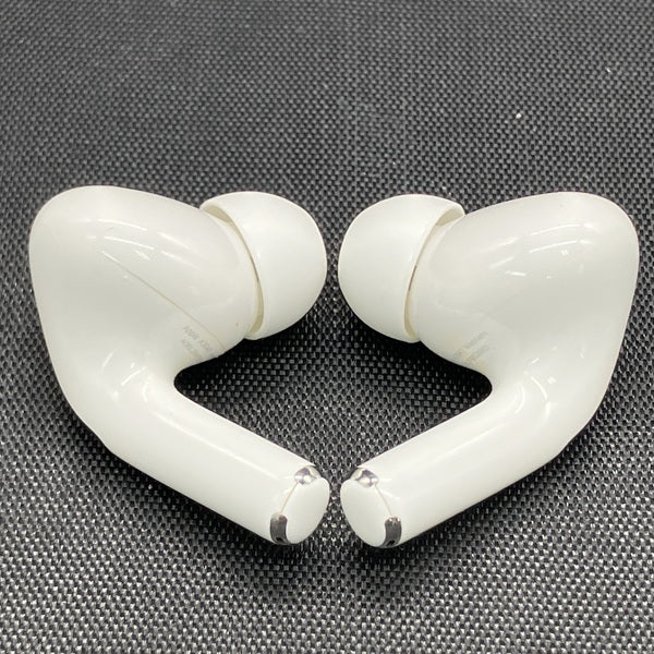 【中古】MagSafe充電ケース(USB-C)付きAirPods Pro(第2世代) MTJV3JA【秋葉原】