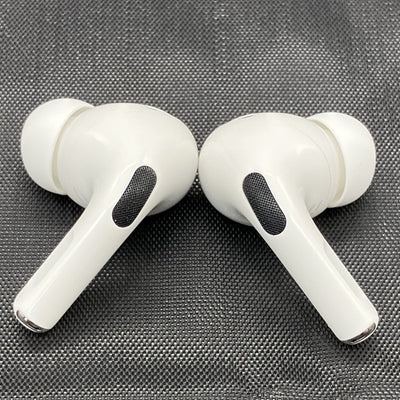 【中古】MagSafe充電ケース(USB-C)付きAirPods Pro(第2世代) MTJV3JA【秋葉原】
