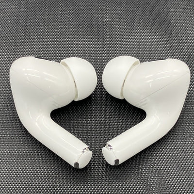 【中古】MagSafe充電ケース(USB-C)付きAirPods Pro(第2世代) MTJV3JA【秋葉原】