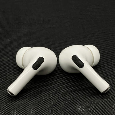 【中古】MagSafe充電ケース(USB-C)付きAirPods Pro(第2世代) MTJV3JA【日本橋】