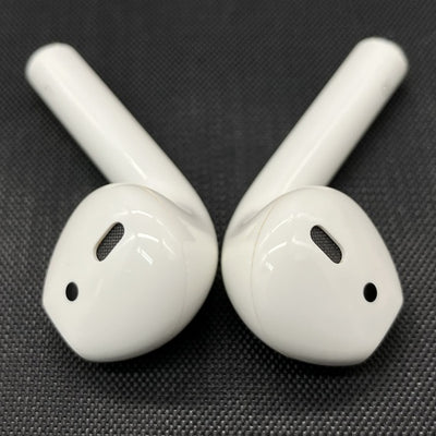 【中古】AirPods MMEF2JA【日本橋】