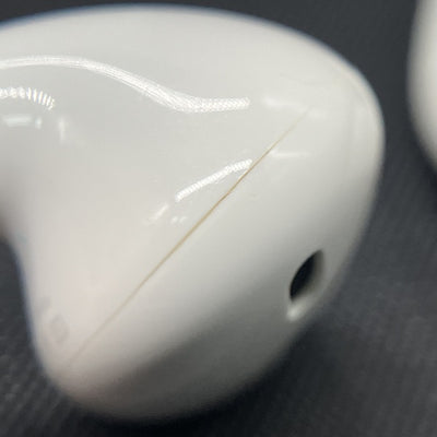 【中古】AirPods MMEF2JA【日本橋】