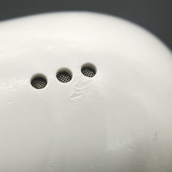 【中古】AirPods Pro (第2世代) 充電ケース (Lightning)【秋葉原】